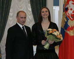 Прихильниця Путіна: відому російську балерину виключили з концерту у Римі