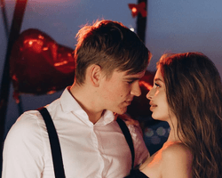 Звезда "Холостяка" разошлась с парнем, которого встретила на шоу (фото)