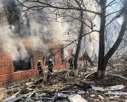 Войска РФ нанесли ракетный удар по Краматорску: есть жертвы (фото, видео)