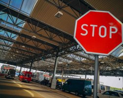 Слідом за Польщею: словацькі перевізники погрожують приєднатися до блокади на кордоні, — ЗМІ