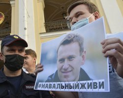 Алексей Навальный полностью пришел в себя после отравления