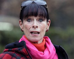 Дочь Чаплина сыграет Коко Шанель в фильме Карла Лагерфельда