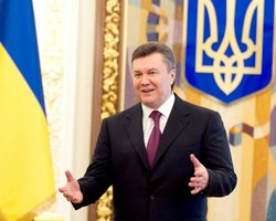 Янукович: Вместе с природой оживают высокие моральные качества