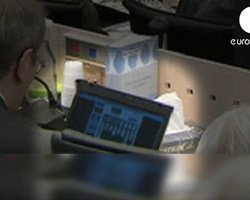 Во время слушаний по делу Брейвика один из судей раскладывал пасьянс