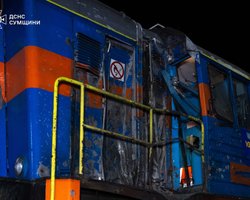 Російський дрон ударив по залізничній станції в Сумах: поранено двох працівників (фото)