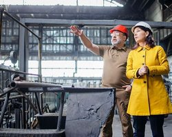 Глава МЗС Німеччини Бербок побувала на одній із найбільших ТЕС, яку зруйнували росіяни