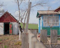 Українка купила хату в селі без газу і води: тепер всі сусіди заздрять (фото)