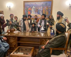 "Убийства и мародерство": постпред Афганистана в ООН призвал не признавать власть талибов