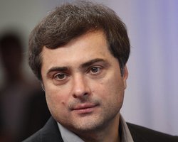 Ъ: Наблюдатели не верят, что Сурков сможет заставить Украину вступить в Таможенный союз