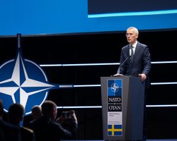 "Должны адаптироваться": в НАТО рассказали, как изменился мир за почти 10 лет агрессии РФ