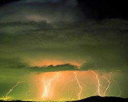 Бельгия готовится к самой сильной за тысячу лет буре