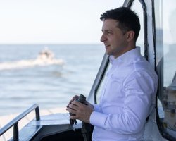 В команде Зеленского насчитали 20 достижений президента за первый месяц работы