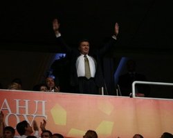 Политтехнологи делают из Януковича латиноамериканского лидера,- эксперт