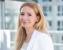 Ольга Устинова, "Vodafone Україна"