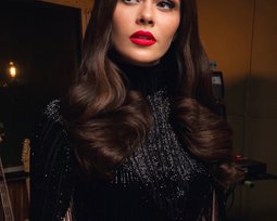 Юлия Санина