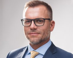 Андрій Вадатурський, "Нібулон"