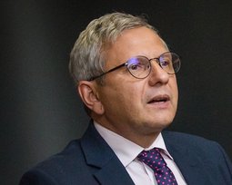 Олег Устенко