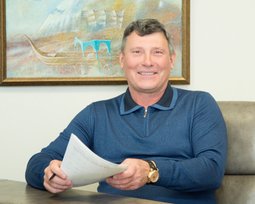 Геннадий Выходцев
