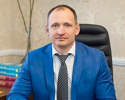 Олег Татаров