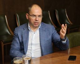 Максим Степанов