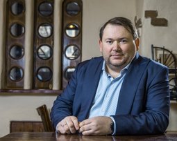Владислав Рашкован