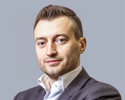 Владимир Костюк ("Фармак")