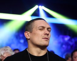 Александр Усик