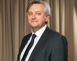 Сергій Лозниця