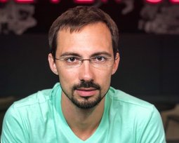 Влад Яценко