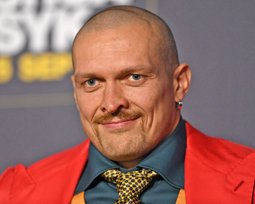 Александр Усик