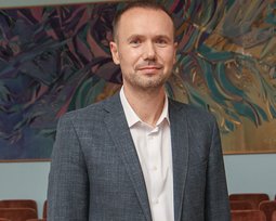 Сергій Шкарлет