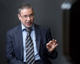 Валерий Пекар
