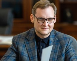 Андрій Смирнов