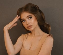 Александра Пустовит