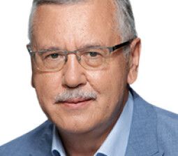 Анатолий Гриценко