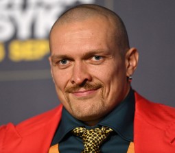 Александр Усик