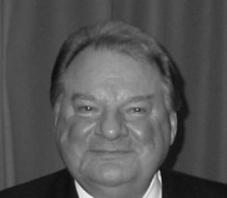 Геннадій Удовенко