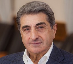 Тариэл Васадзе, Укравто Груп