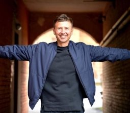 Андрей Буренок