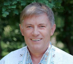 Александр Деркач