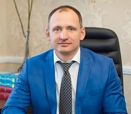 Олег Татаров