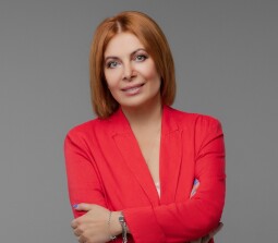 Наташа Влащенко