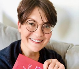 Анна Топилина