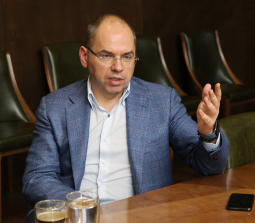 Максим Степанов