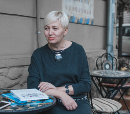 Лариса Ницой