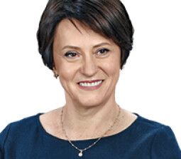 Нина Южанина