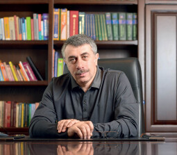 Евгений Комаровский