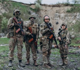 Український військовий (збірний образ)