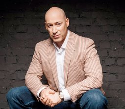 Дмитрий Гордон