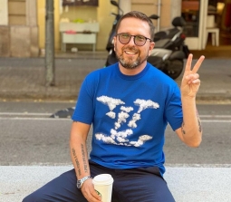 Анатолий Шарий